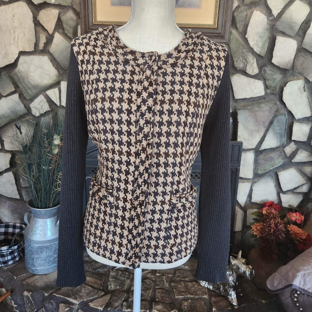 Cabi brown & tan houndstooth sweater jacket. Size 12.